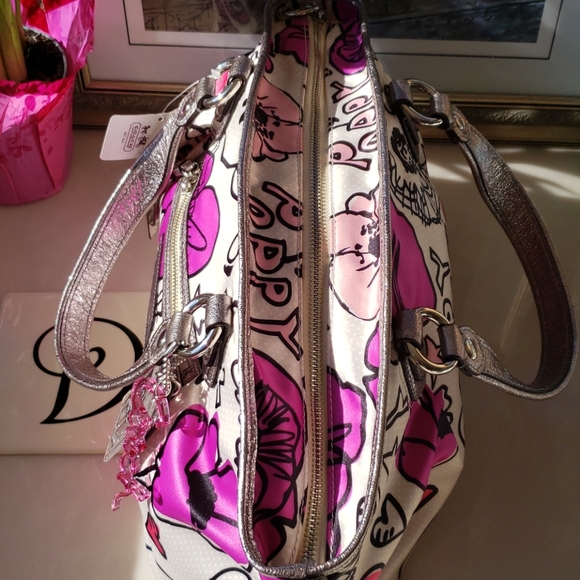 Coach Poppy Petal Print Lurex Rocker Hand Bag Crossbody Bag Strap #16308 NWT - Picture 15 of 16